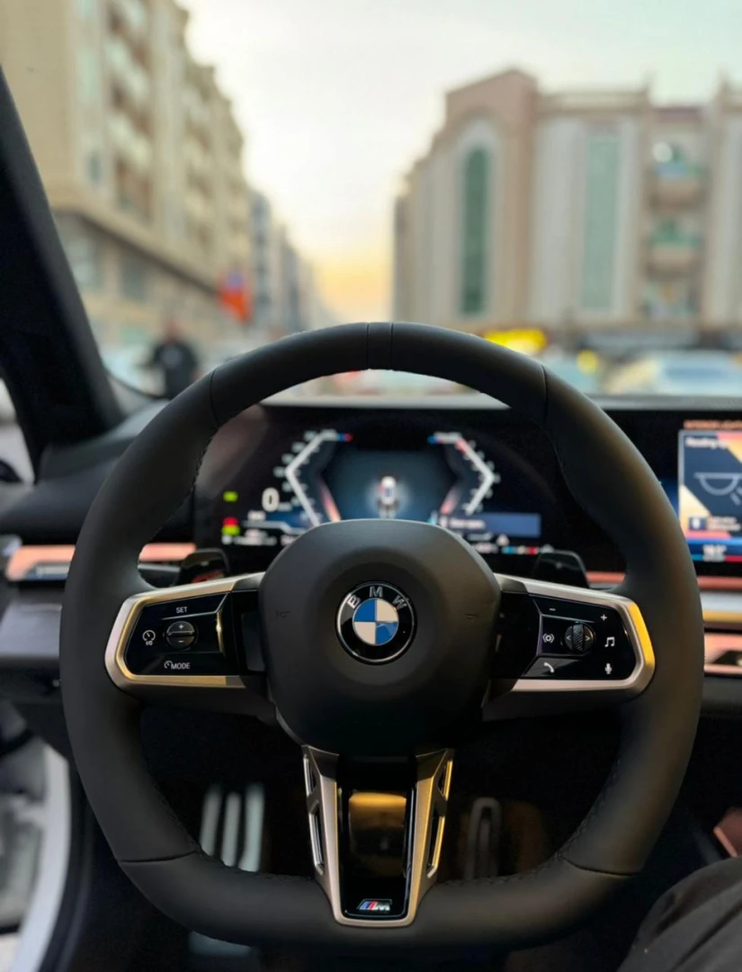 BMW 520I KIT M 2024 - Sedan Car thumbnail NaN